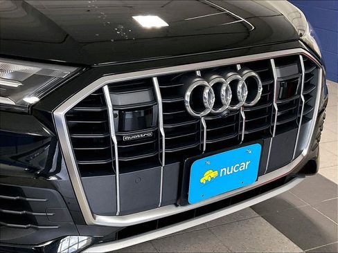 Used 2023 Audi Q7 3.0T Premium Plus AWD/4WD image 29