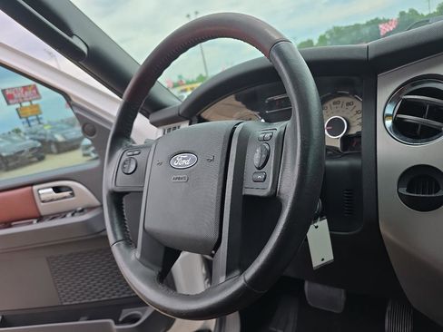 Used 2014 Ford Expedition King Ranch RWD image 13