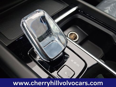 New 2026 Volvo XC60 B5 Core w/ Protection Package Premier image 12