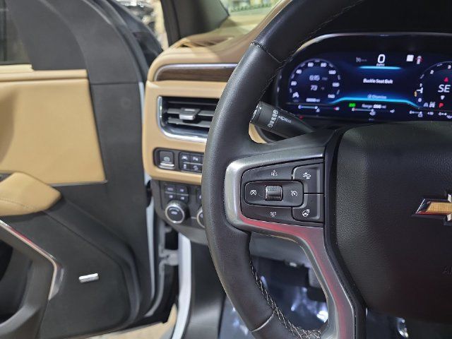 Used 2023 Chevrolet Tahoe Premier w/ Premium Package 2 AWD/4WD image 19