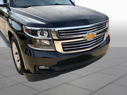 Used 2015 Chevrolet Suburban LTZ AWD/4WD image 27