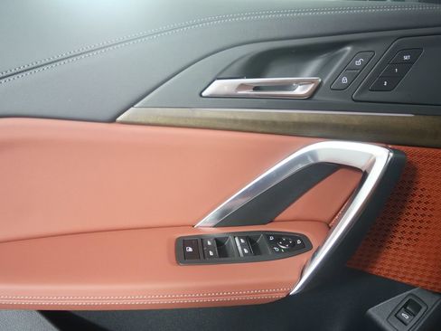 New 2026 BMW X1 xDrive28i AWD/4WD image 8