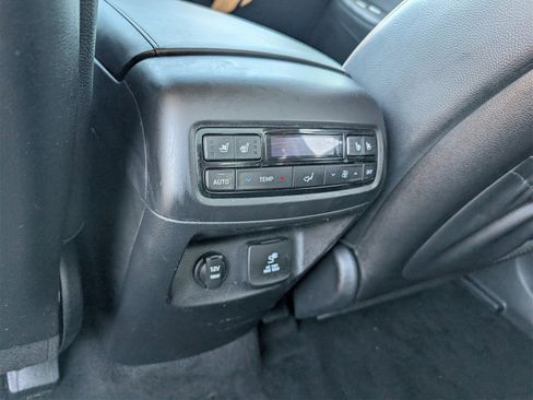 Used 2023 Hyundai Palisade Limited image 25