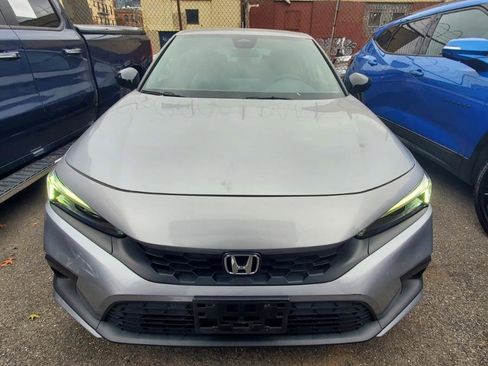 Used 2022 Honda Civic Sport image 2