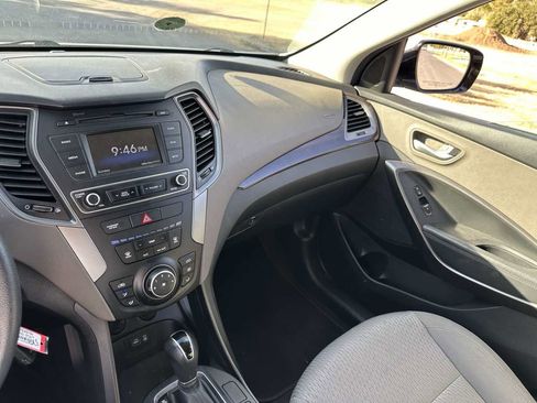 Used 2018 Hyundai Santa Fe Sport image 31