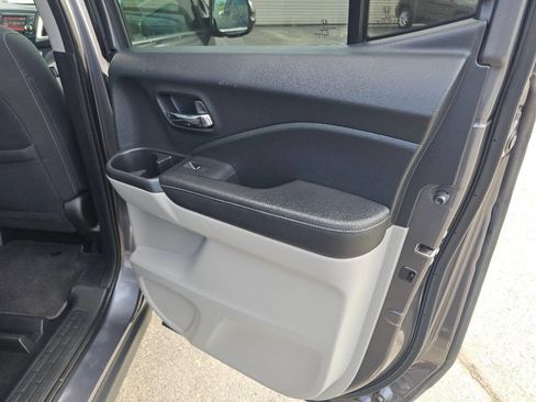 Used 2017 Honda Ridgeline RTS image 33