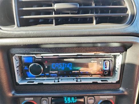 Used 2004 Chevrolet Corvette Coupe image 13