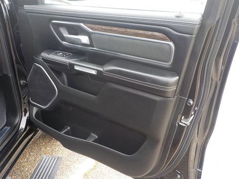 Used 2019 RAM 1500 Laramie image 14