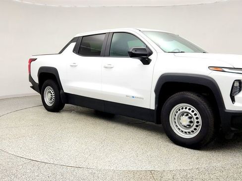 Used 2024 Chevrolet Silverado EV W/T AWD/4WD image 3