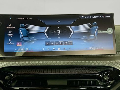 New 2026 BMW 330i xDrive Sedan w/ Premium Package AWD/4WD image 16