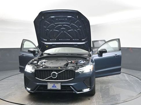 Used 2023 Volvo XC60 B5 Plus w/ Protection Package Premier image 45