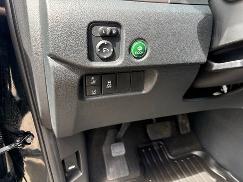 Used 2022 Honda Pilot Special Edition image 16