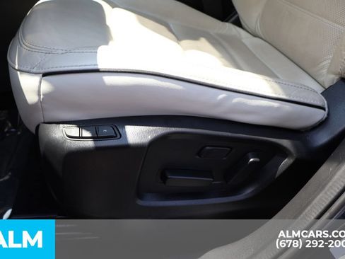 Used 2025 MAZDA CX-5 AWD 2.5 S w/ Preferred Package image 12