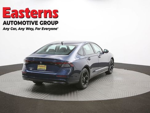 Used 2025 Honda Accord SE image 40
