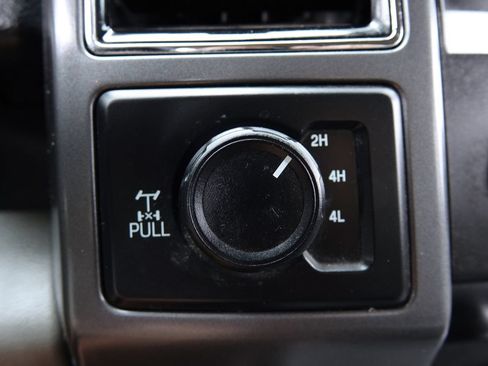 Used 2019 Ford F250 XLT w/ XLT Premium Package AWD/4WD image 48