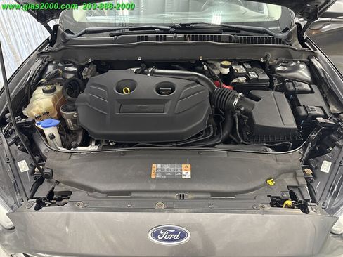 Used 2016 Ford Fusion SE image 12