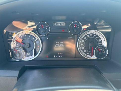 Used 2016 RAM 3500 Laramie AWD/4WD image 6