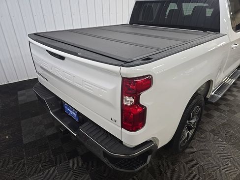 Used 2022 Chevrolet Silverado 1500 LT RWD image 11