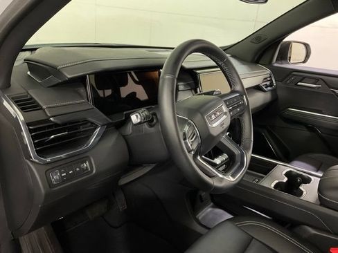 Used 2025 GMC Acadia Elevation w/ Elevation Premium Package AWD/4WD image 20