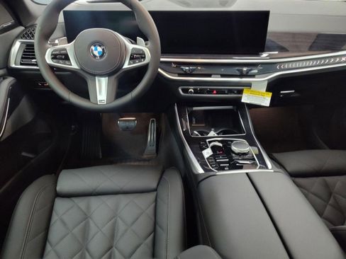 Used 2026 BMW X5 xDrive40i w/ M Sport Package image 25