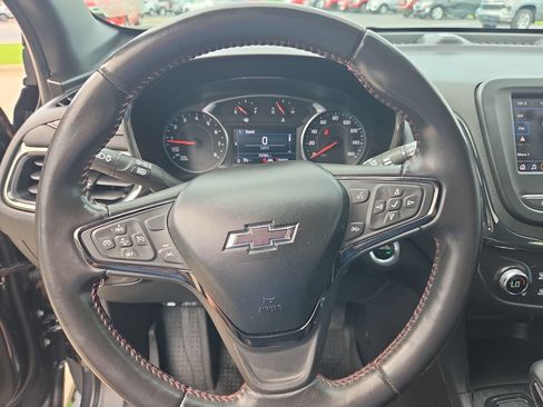 Certified 2022 Chevrolet Equinox RS w/ LPO, Floor Liner Package AWD/4WD image 13
