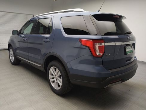 Used 2019 Ford Explorer XLT w/ Equipment Group 202A AWD/4WD image 5