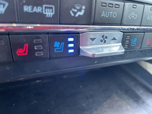 Used 2023 Ford F350 Lariat w/ Chrome Package image 43