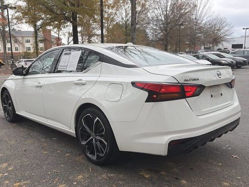 Used 2023 Nissan Altima 2.5 SR image 3