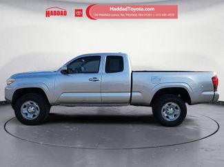 Used 2023 Toyota Tacoma SR video 2