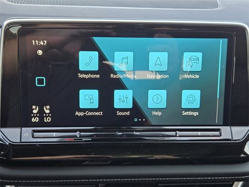 New 2026 Volkswagen Atlas Cross Sport SE image 14