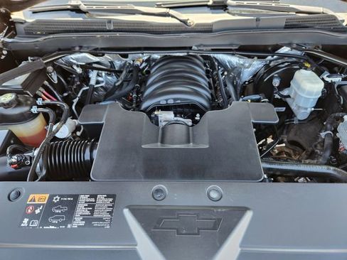 Used 2014 Chevrolet Silverado 1500 LT w/ LT Convenience Package AWD/4WD image 11