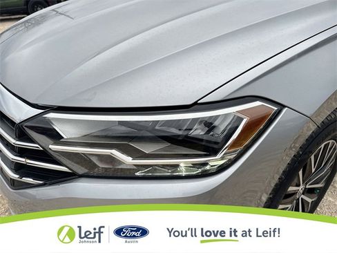 Used 2021 Volkswagen Jetta SE image 36