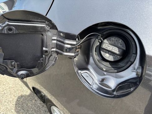 Used 2024 Toyota Corolla SE image 30