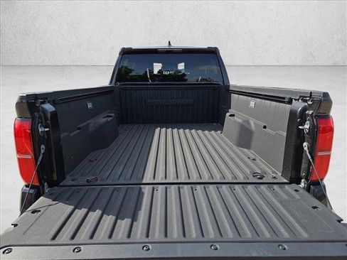 Used 2025 Toyota Tacoma SR5 AWD/4WD image 6