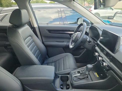 Used 2025 Honda CR-V EX-L image 2