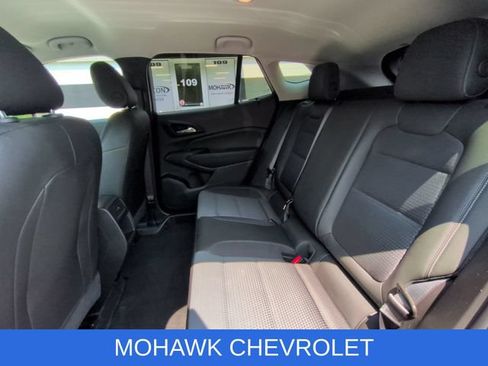 Used 2024 Chevrolet Trax LT w/ Driver Confidence Package FWD image 25