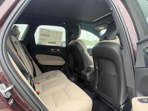 New 2026 Volvo XC60 B5 Plus w/ Climate Package AWD/4WD image 4
