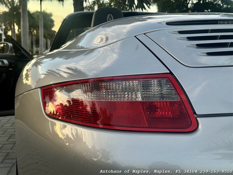 Used 2005 Porsche 911 Carrera RWD image 14