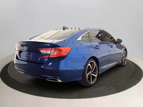 Used 2021 Honda Accord Sport image 2