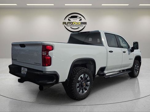 Used 2024 Chevrolet Silverado 2500 Custom w/ Custom Value Package image 7