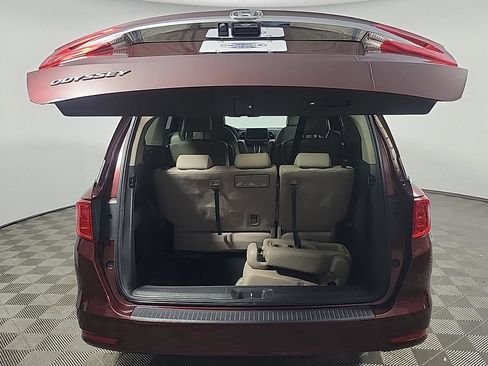 Certified 2018 Honda Odyssey EX-L image 8