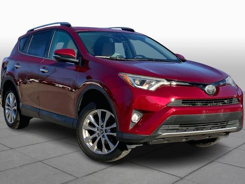Used 2018 Toyota RAV4 Limited image 3