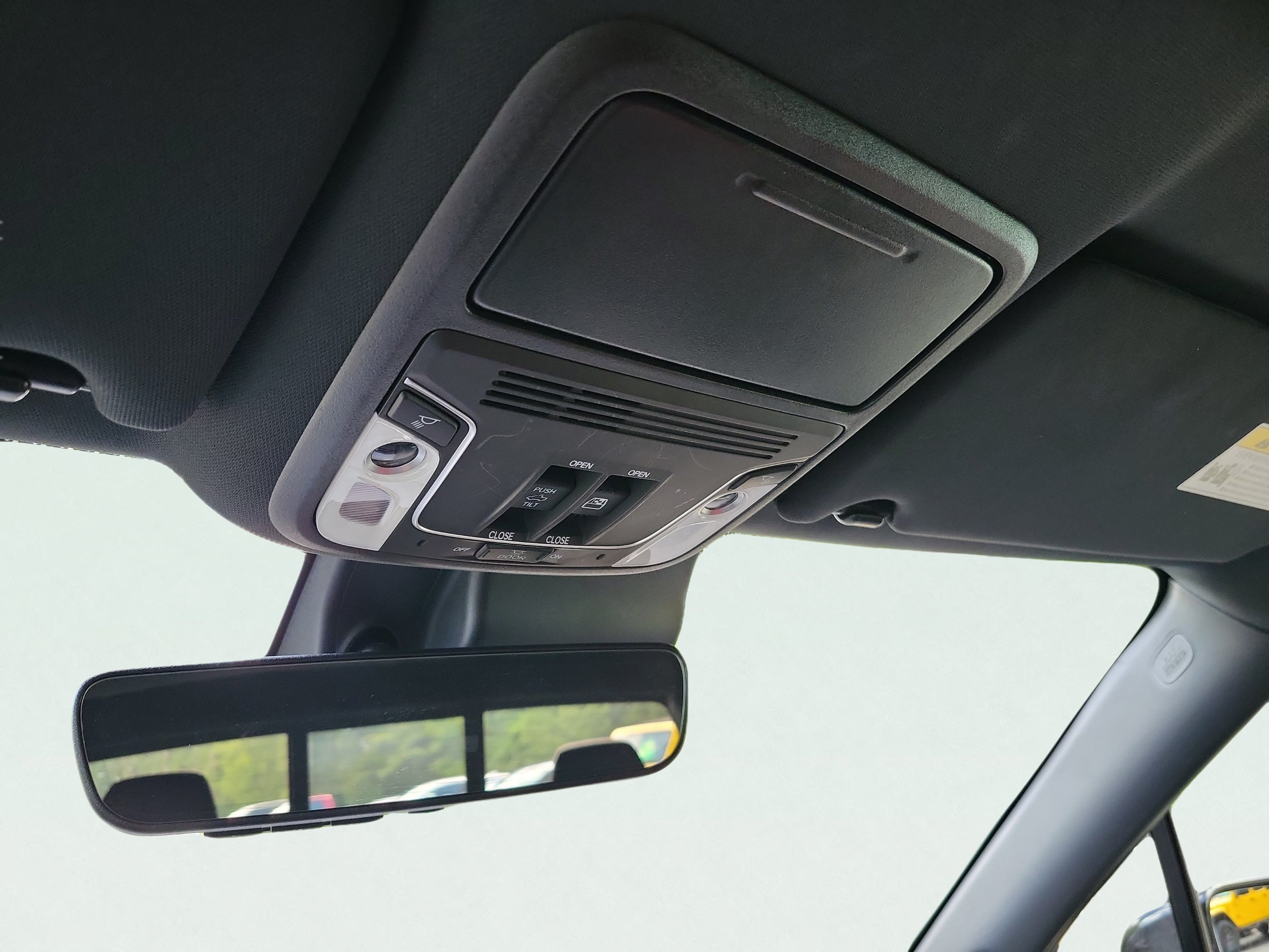 Certified 2024 Honda Ridgeline Black Edition image 36