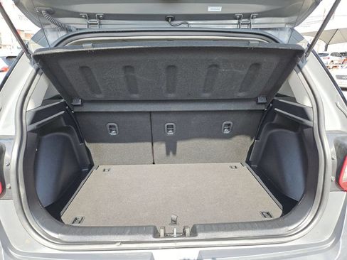 Used 2025 Hyundai Venue SEL FWD image 26