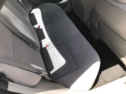 Used 2011 Toyota Corolla LE FWD image 24