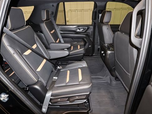 Used 2024 GMC Yukon AT4 w/ Technology Package image 19