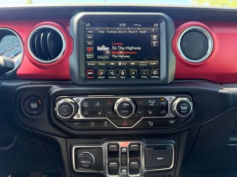 Used 2021 Jeep Wrangler Unlimited Rubicon AWD/4WD image 15
