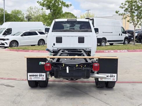New 2026 RAM 5500 Tradesman w/ Chrome Appearance Group AWD/4WD image 3
