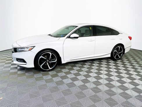 Used 2018 Honda Accord EX-L image 4
