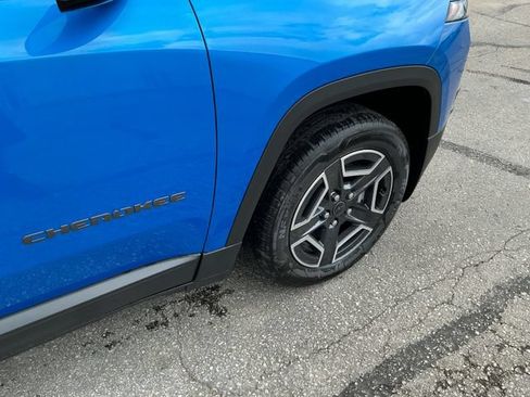 New 2026 Jeep Cherokee Limited AWD/4WD image 17